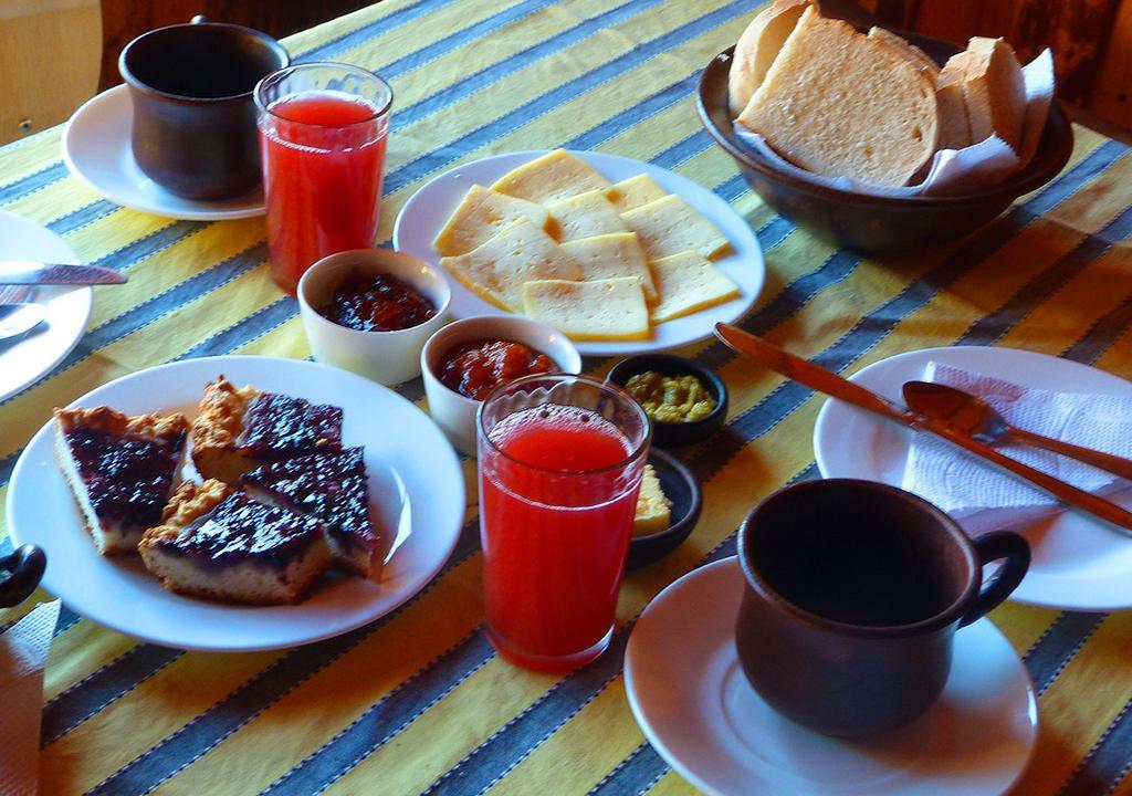 Hospedaje Y Agrocamping Relmucura 멜리페우코 외부 사진